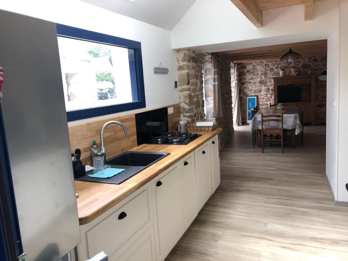 Charmante Petite Maison Rostiviec Bord De Mer Loperhet Екстериор снимка